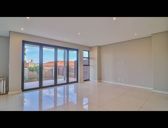 5 BEDROOM HOUSE FOR SALE IN IZINGA